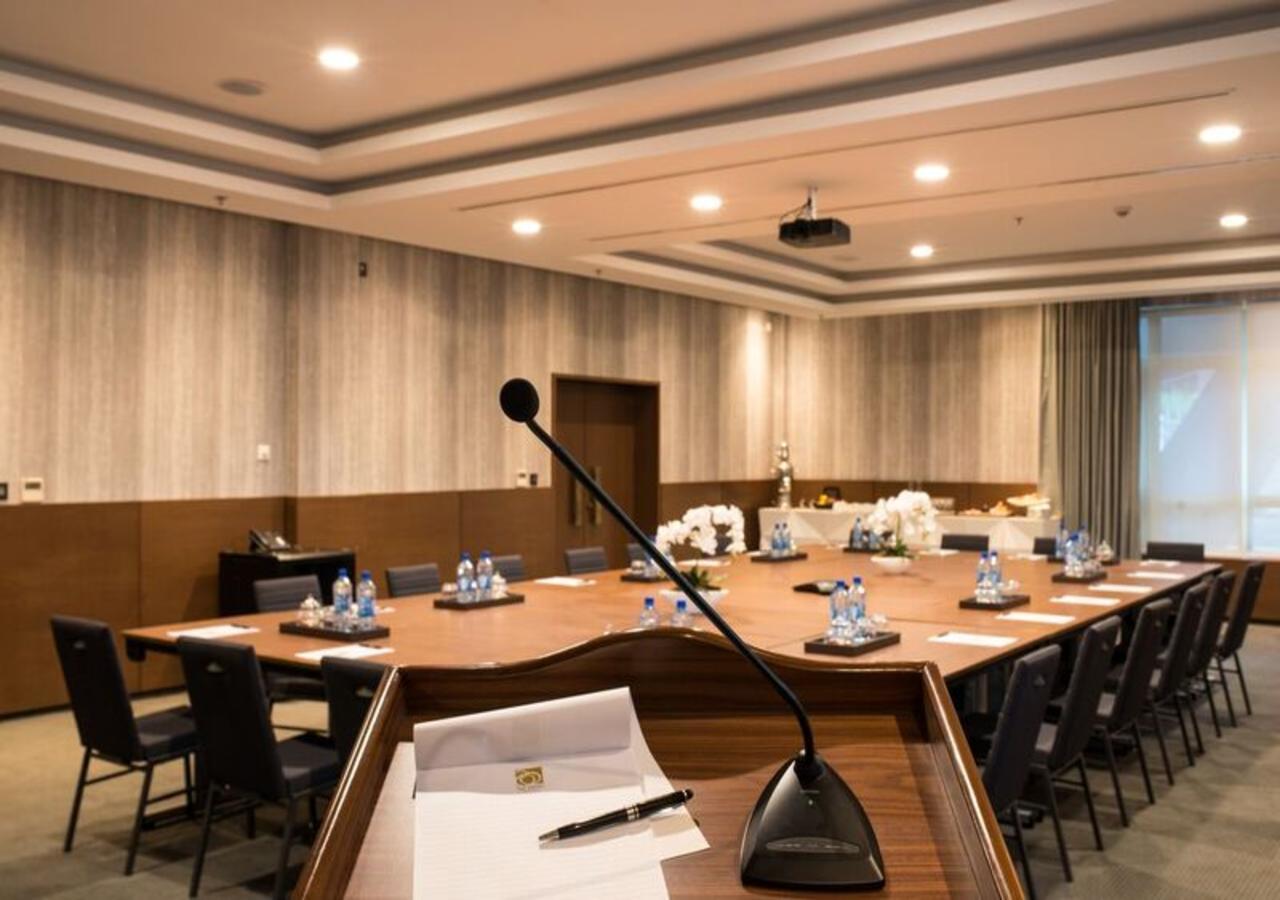 The Envoy Hotel Abuja Extérieur photo